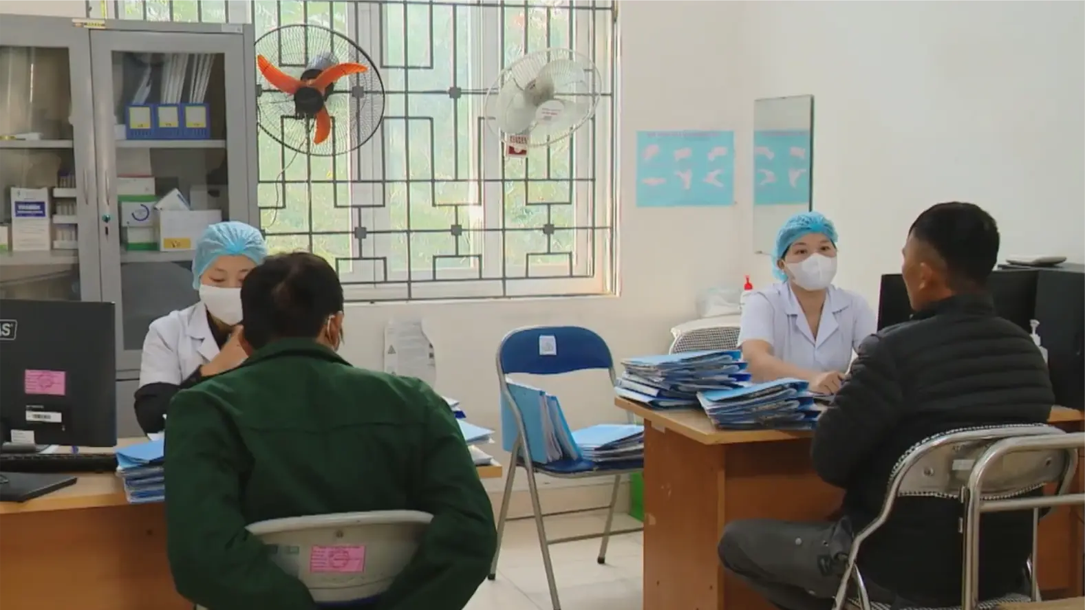 Quản lý, điều trị HIV tiến tới giảm người mắc mới